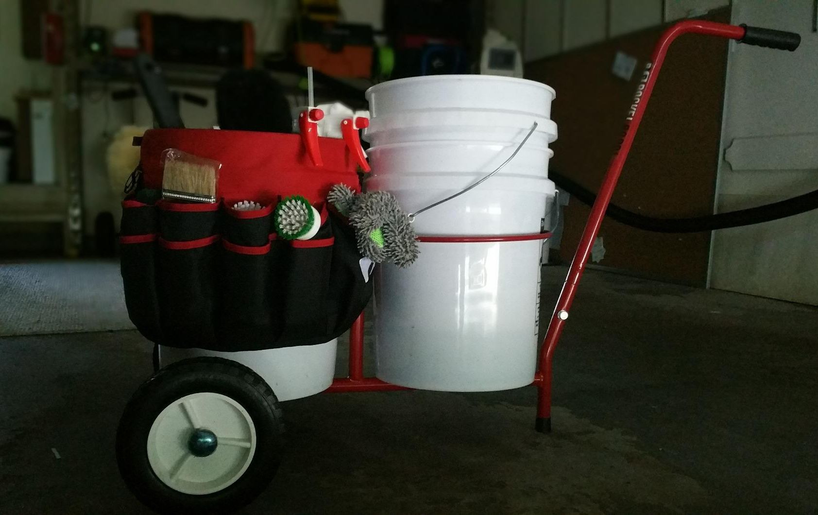 Bucket Buddy: A wheelbarrow for buckets