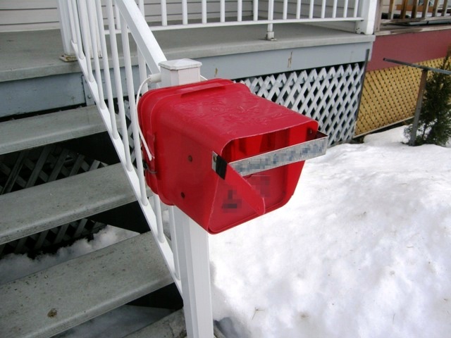 5 gallon bucket mailbox front