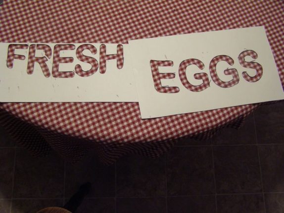 egg sign stencil text